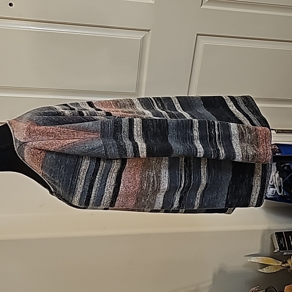 Womens 3/4 sleeve Top by Sunday - Picture 3 of 4